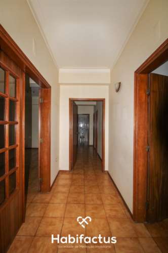 Andar Moradia T3 para Venda em Abraveses - Viseu