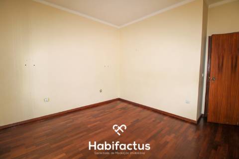 Andar Moradia T3 para Venda em Abraveses - Viseu