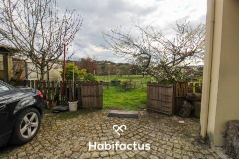 Moradia Geminada T3+1 a 10 Minutos do Centro de Mangualde