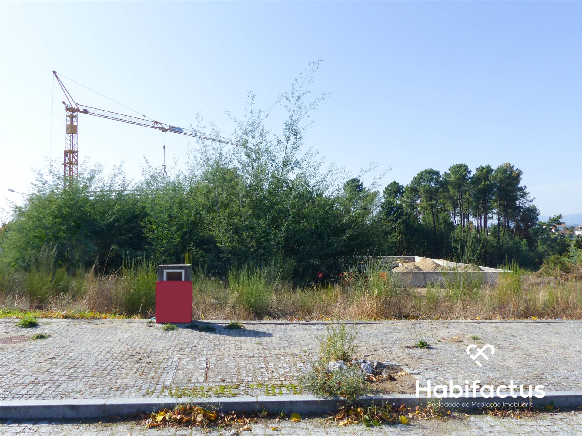 Lote de terreno para venda, em Viseu.