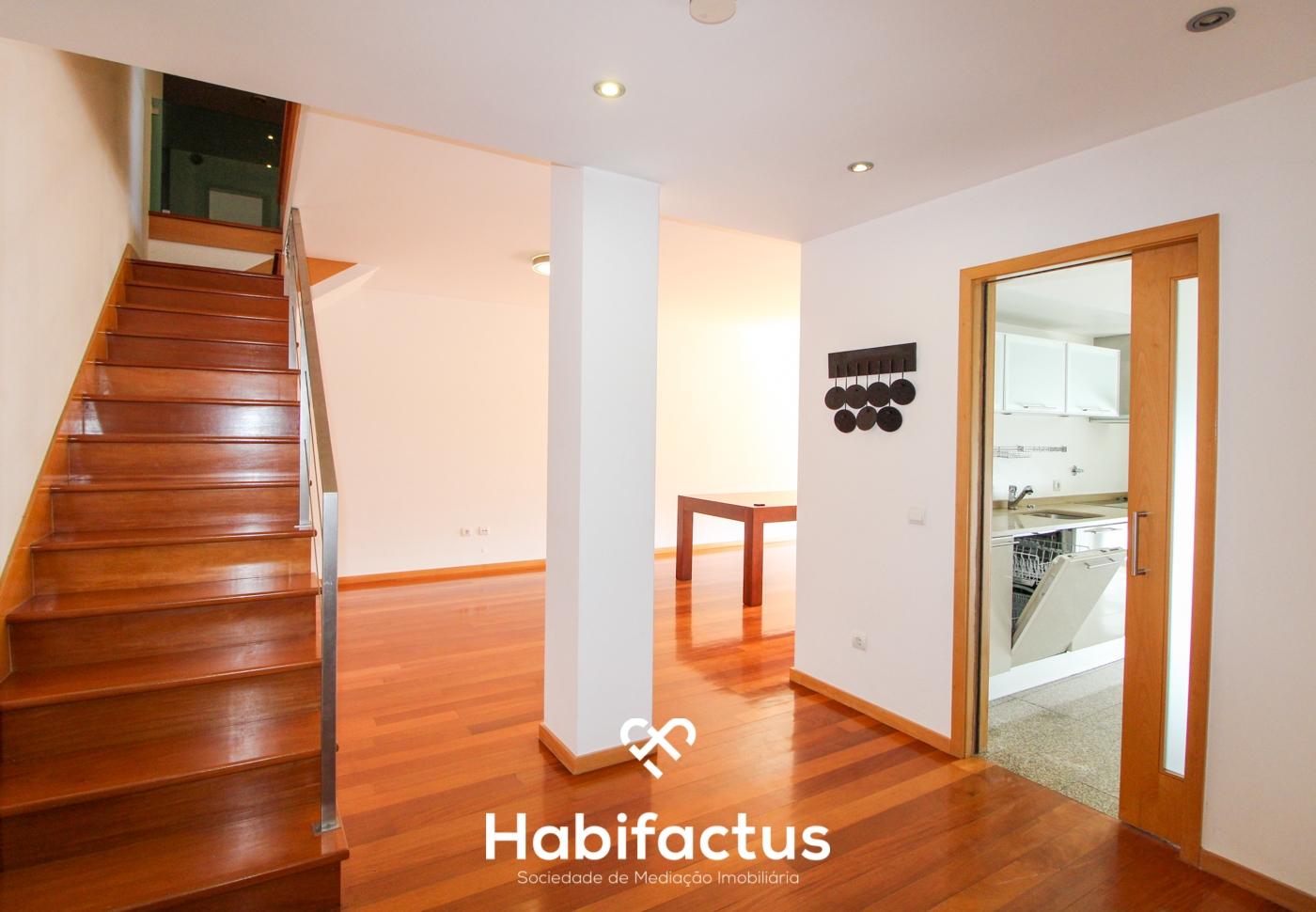 Apartamento Duplex T1+3 de Luxo com terraço, em Viseu