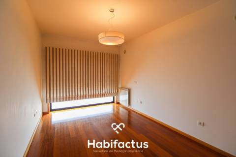 Apartamento Duplex T1+3 de Luxo com terraço, em Viseu