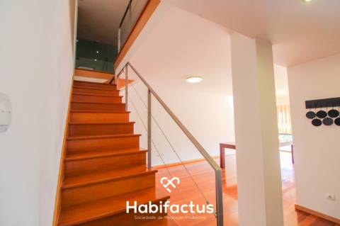 Apartamento Duplex T1+3 de Luxo com terraço, em Viseu
