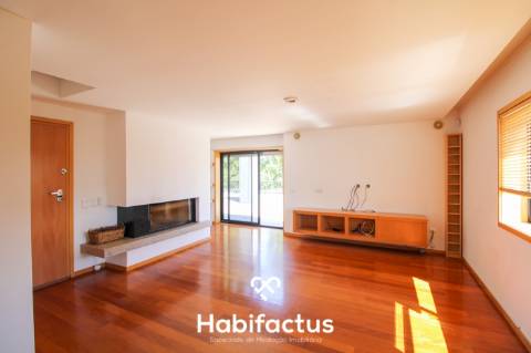 Apartamento Duplex T1+3 de Luxo com terraço, em Viseu