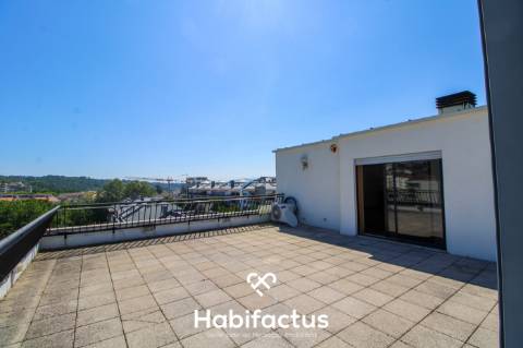 Apartamento Duplex T1+3 de Luxo com terraço, em Viseu