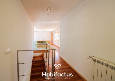 Apartamento Duplex T1+3 de Luxo com terraço, em Viseu