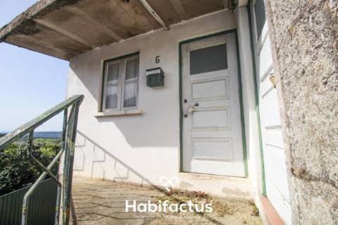 Moradia para reconstrução à venda em Girabolhos