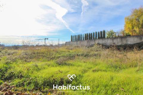 Terreno com 1.280 m2 para construção em Viseu