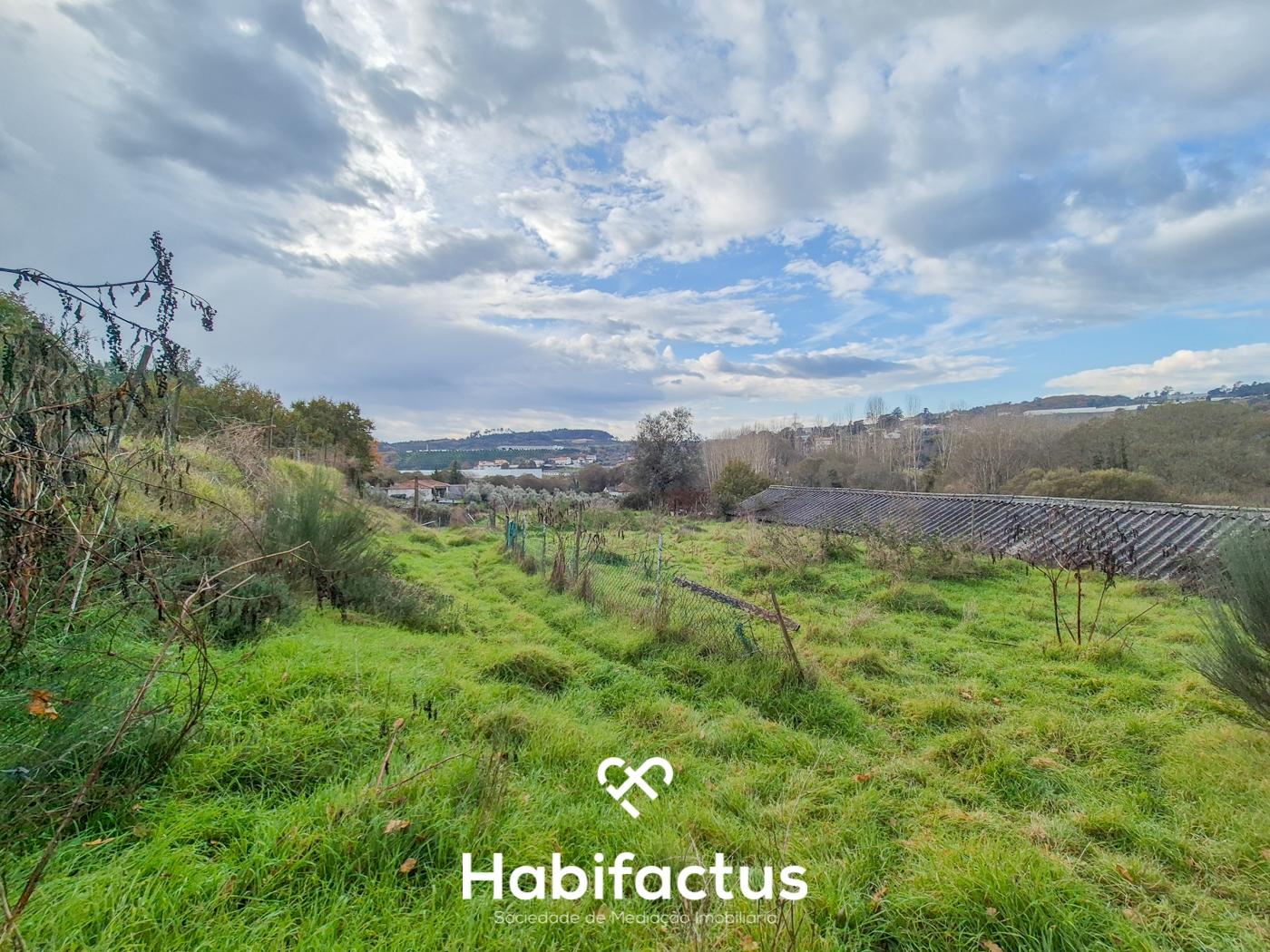 Terreno Rústico à beira Rio