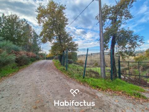 Terreno Rústico à beira Rio