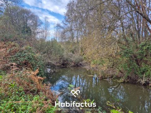Terreno Rústico à beira Rio