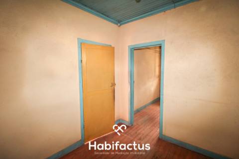 Moradia Isolada para Remodelar em Muna de Besteiros - Tondela