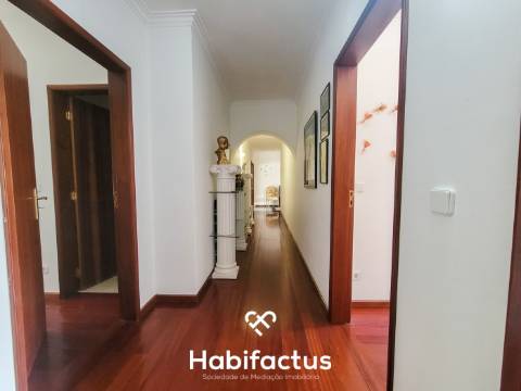 Apartamento T4 Mobilado no Coração da Vila de Nelas