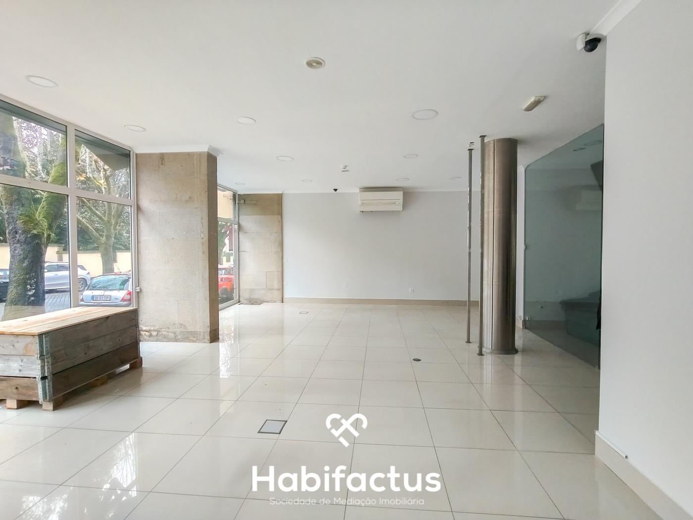 Loja Comercial para Arrendar – Centro de Viseu