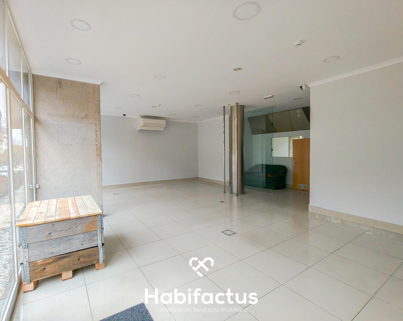 Loja Comercial para Arrendar – Centro de Viseu