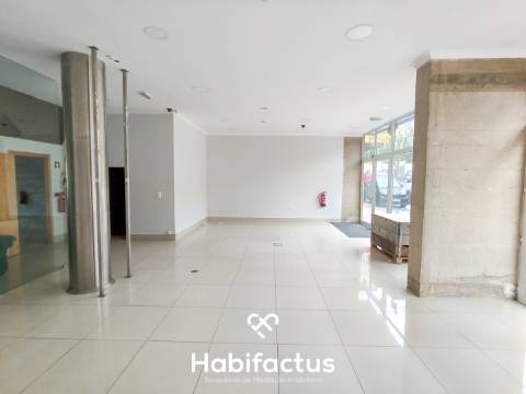 Loja Comercial para Arrendar – Centro de Viseu