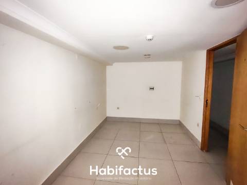 Loja Comercial para Arrendar – Centro de Viseu