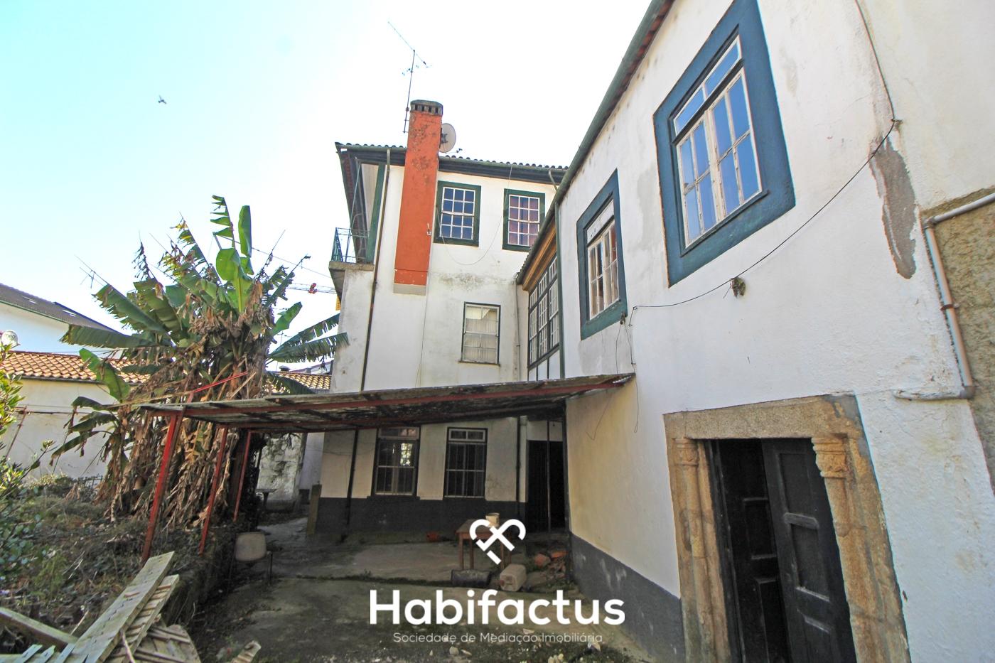 Prédio zona histórica de Viseu