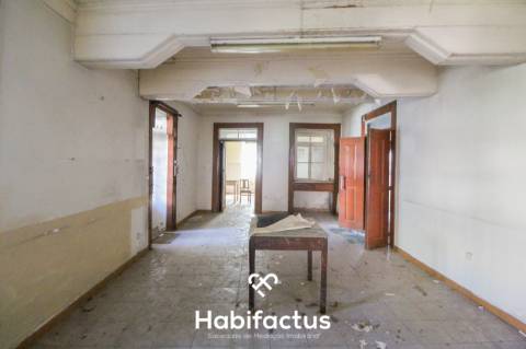 Prédio zona histórica de Viseu