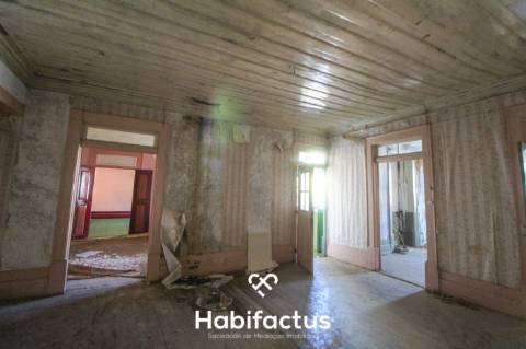 Prédio zona histórica de Viseu