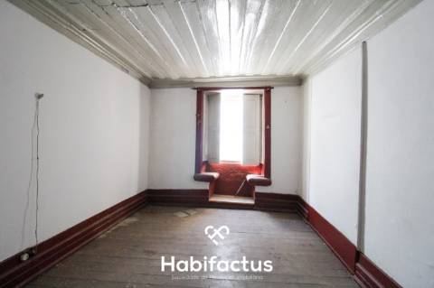 Prédio zona histórica de Viseu