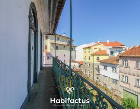 Prédio zona histórica de Viseu