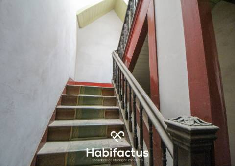 Prédio zona histórica de Viseu