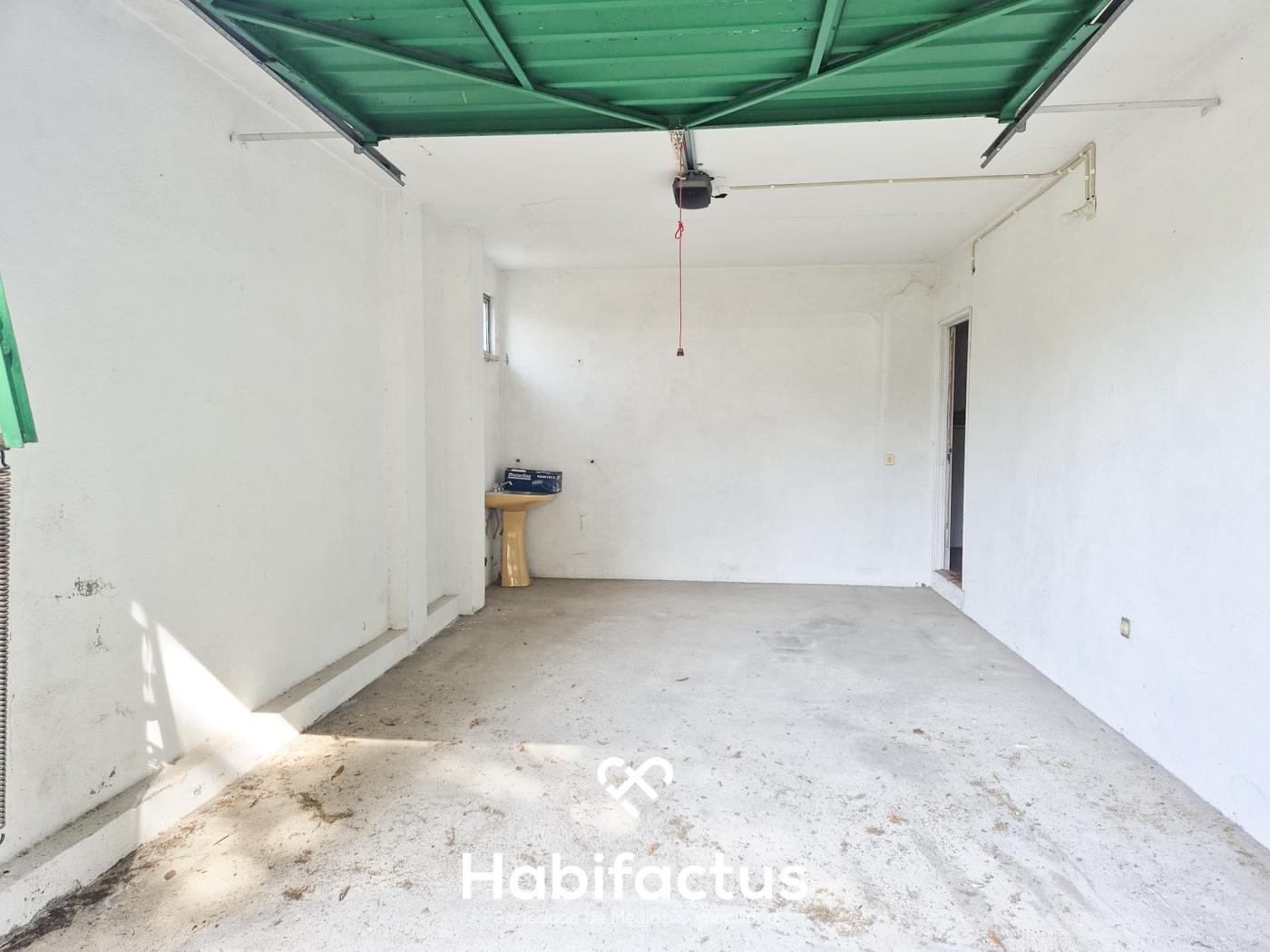 Garagem para arrendamento em Viseu.