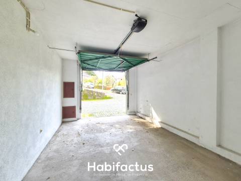 Garagem para arrendamento em Viseu.