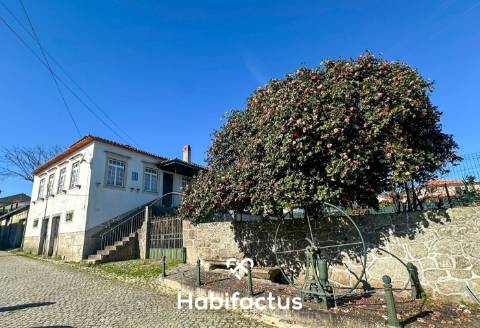 Moradia Histórica T6 com Vista para a Serra da Estrela – Cabanas de Viriato