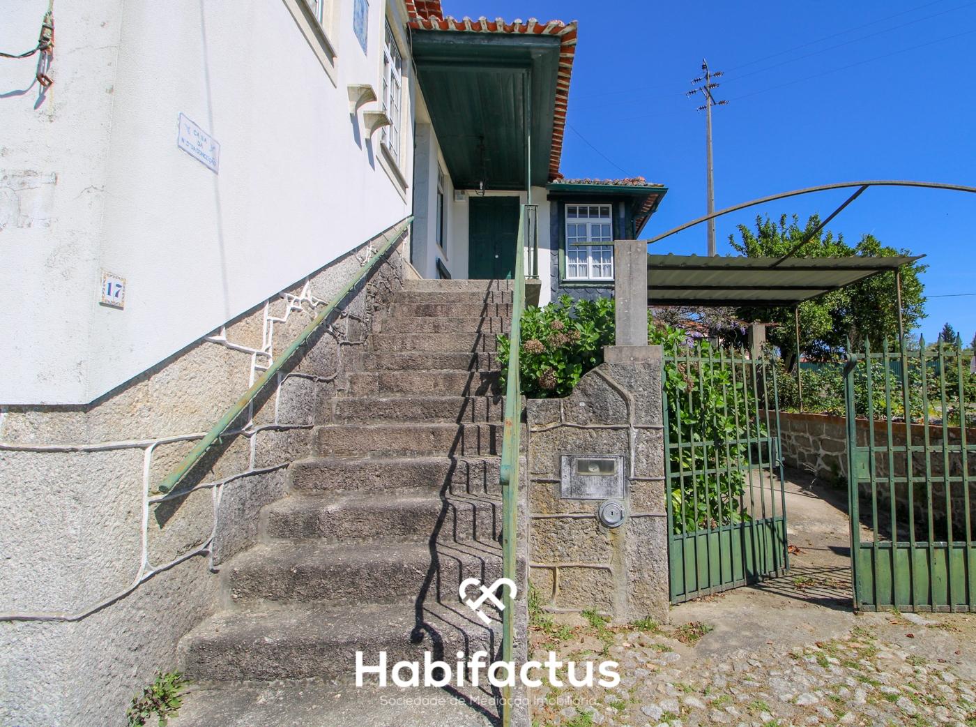 Moradia Histórica T6 com Vista para a Serra da Estrela – Cabanas de Viriato