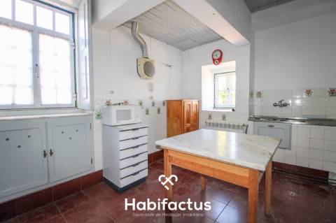 Moradia Histórica T6 com Vista para a Serra da Estrela – Cabanas de Viriato