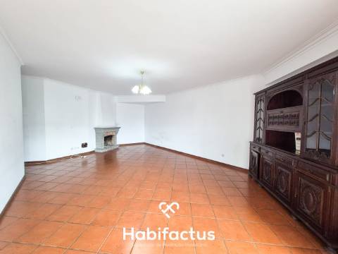 Apartamento T3 com terraço no coração de Viseu