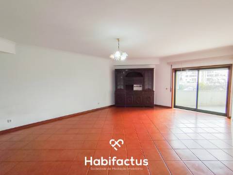 Apartamento T3 com terraço no coração de Viseu