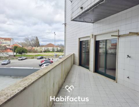 Apartamento T3 com terraço no coração de Viseu