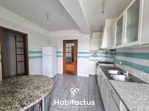 Apartamento T3 com terraço no coração de Viseu