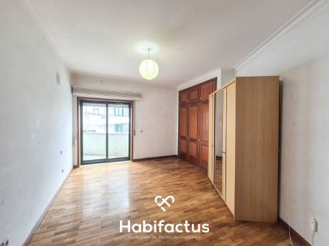 Apartamento T3 com terraço no coração de Viseu