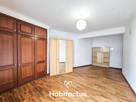 Apartamento T3 com terraço no coração de Viseu
