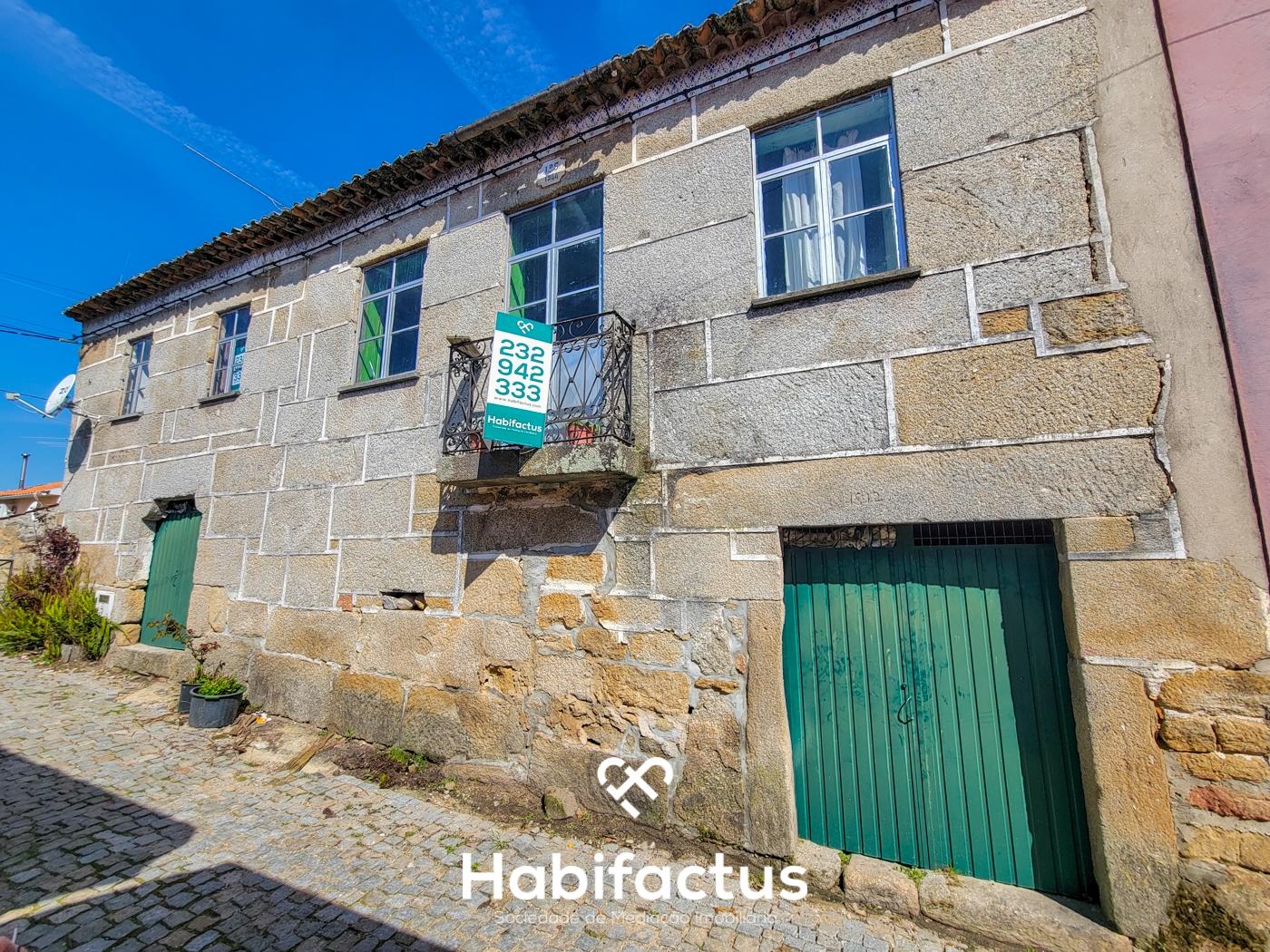 Moradia T3+2 para Remodelar  á venda– Uma Oportunidade Única em Póvoa de Luzianes, Senhorim, Nelas -