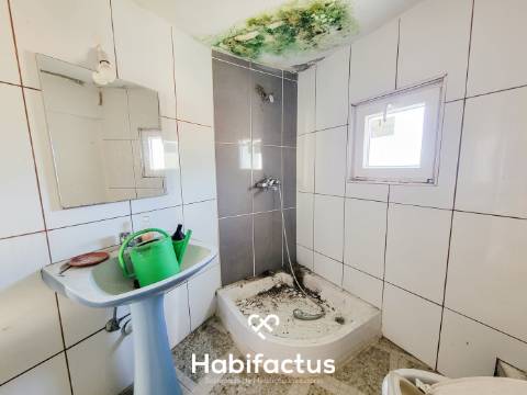 Moradia T3+2 para Remodelar  á venda– Uma Oportunidade Única em Póvoa de Luzianes, Senhorim, Nelas -