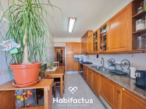 T3 Duplex Viseu com Sótão e Garagem – Último Piso