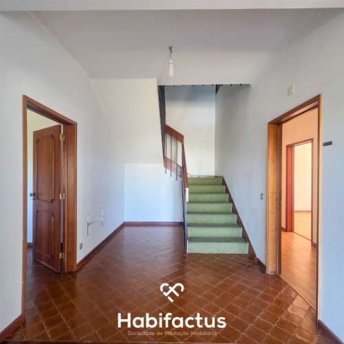 Moradia Isolada T6 junto ao centro de Viseu