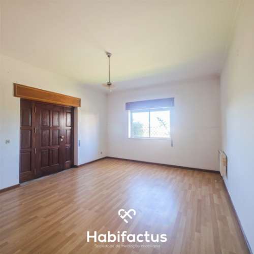Moradia Isolada T6 junto ao centro de Viseu