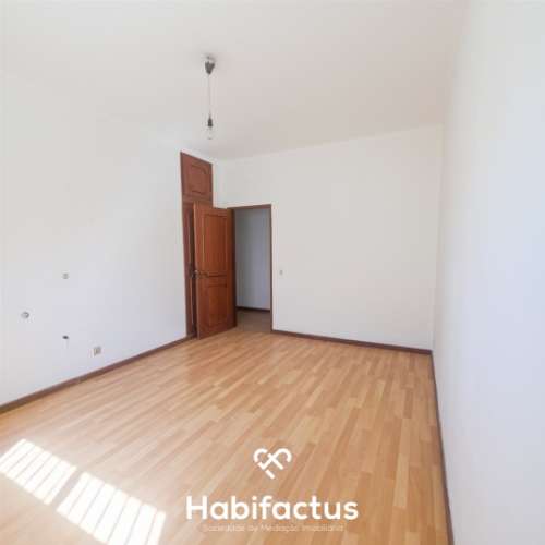 Moradia Isolada T6 junto ao centro de Viseu