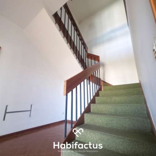 Moradia Isolada T6 junto ao centro de Viseu