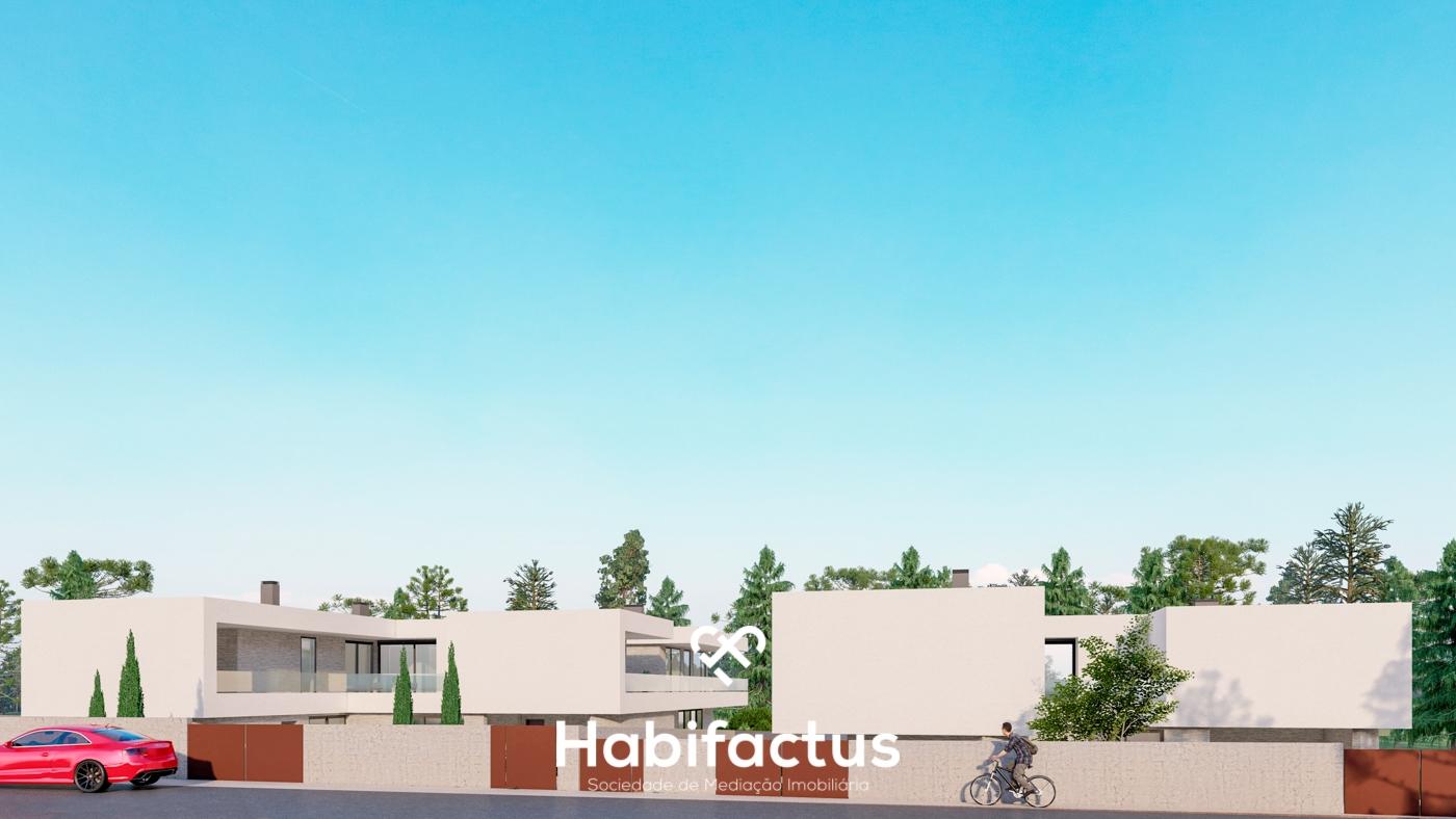 Moradia Bi-familiar T3+1 à venda em Orgens