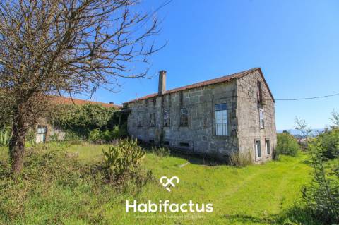Quinta exclusiva em Viseu com casa em pedra