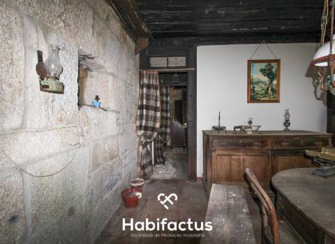 Quinta exclusiva em Viseu com casa em pedra