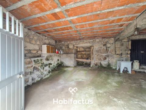 Moradia isolada com terreno - Oportunidade em Viseu