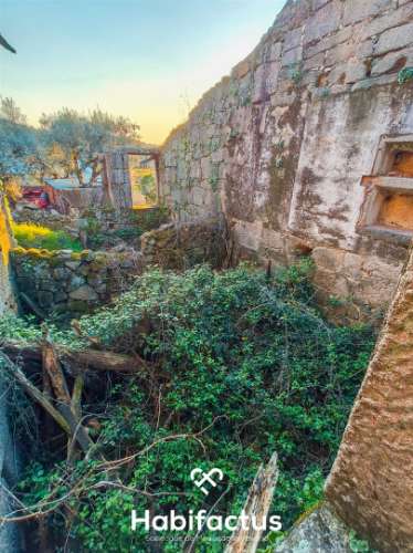 Moradia para Reconstrução Total à venda – Ortigueira -  Girabolhos  - Concelho de Seia - Guarda